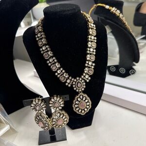 Elegant Gold and Pink Jewelry Set